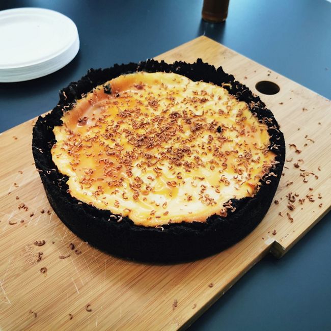 Baked Caramilk and Oreo Cheesecake