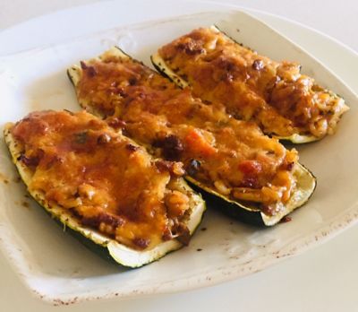 Cheesy stuffed zucchini
