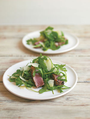 Peppered Tuna With Rocket & Parmesan
