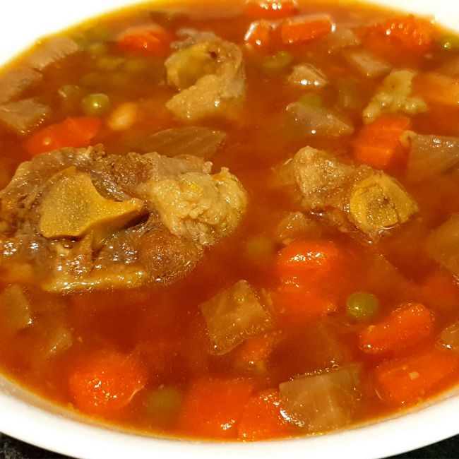 Hearty Beef & Veggie Soup