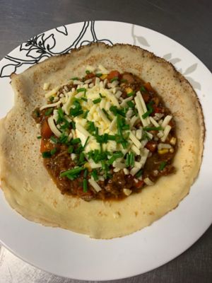 Chilli Con Carne, Pancakes Sour Cream And Cheese