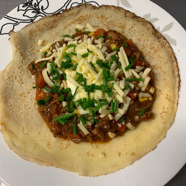 Chilli Con Carne Pancakes with Cheese