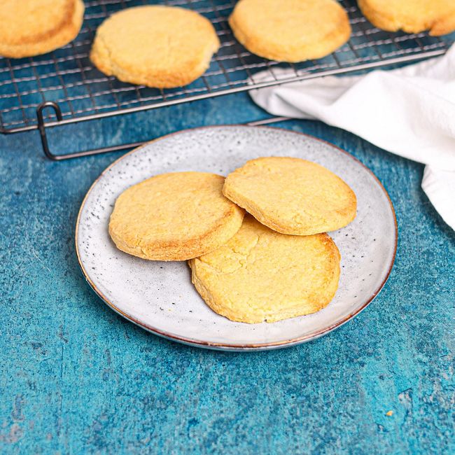 Simple Shortbread Cookies