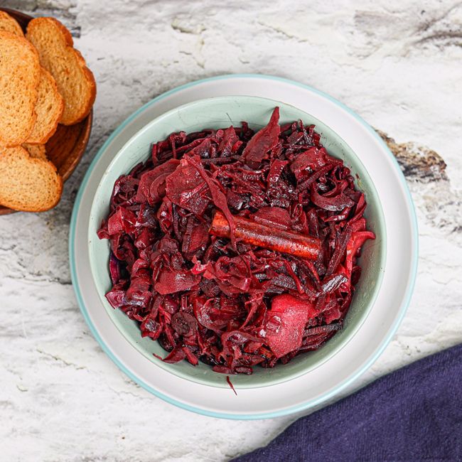 Slow Cooker Braised Red Cabbage