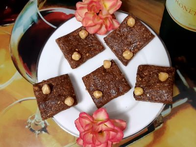 No Bake Hazelnut Slice