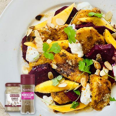 Spiced halloumi mango and beetroot salad