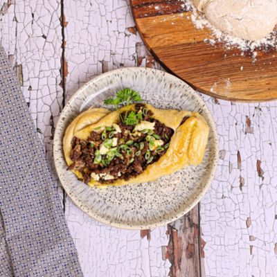 Beef & Spring Onion Pide