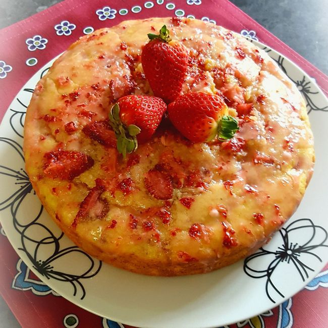 Strawberry Vanilla Cake