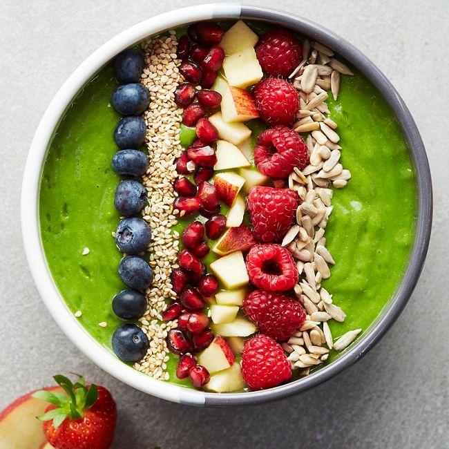 Apple & Kale Smoothie Bowl