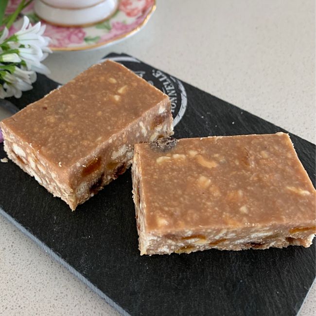 No Bake Fruit Slice