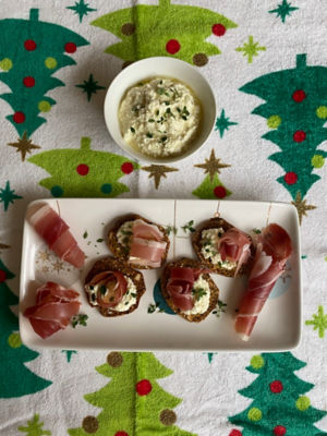 Whipped Fetta and Prosciutto topped bikkies
