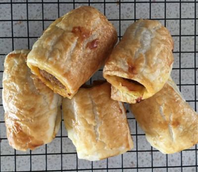 Curried Sausage rolls