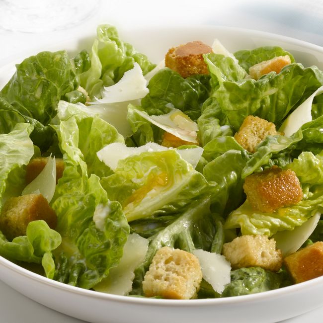 Caesar Salad With Croutons 