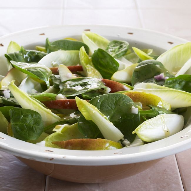 Spinach, Pear & Endive Salad