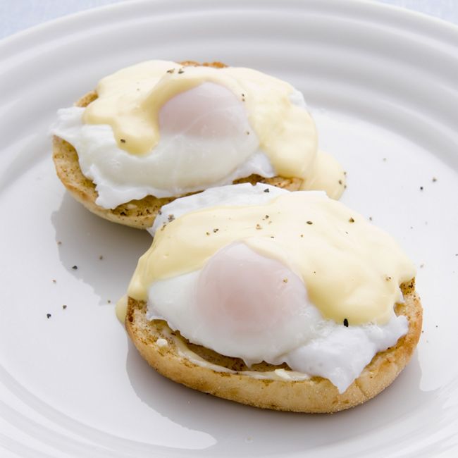 Eggs Benedict With Hollandaise Sauce