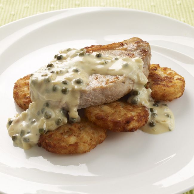 Pork Chops With Green Peppercorn Sauce