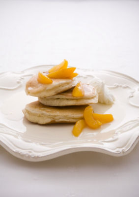 Cinnamon Pancakes With Apricots