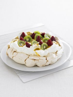 Classic Pavlova