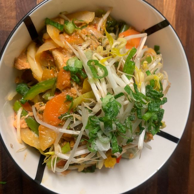 Oriental Red Salmon and Vegetable Stir Fry