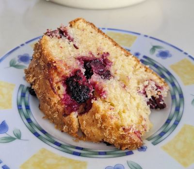 Blackberry lemon cake