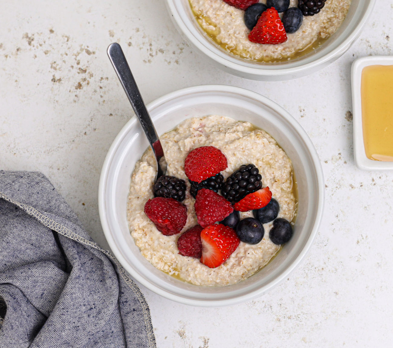 Berry Overnight Oats [Recipe] - The Lifestyle Dietitian