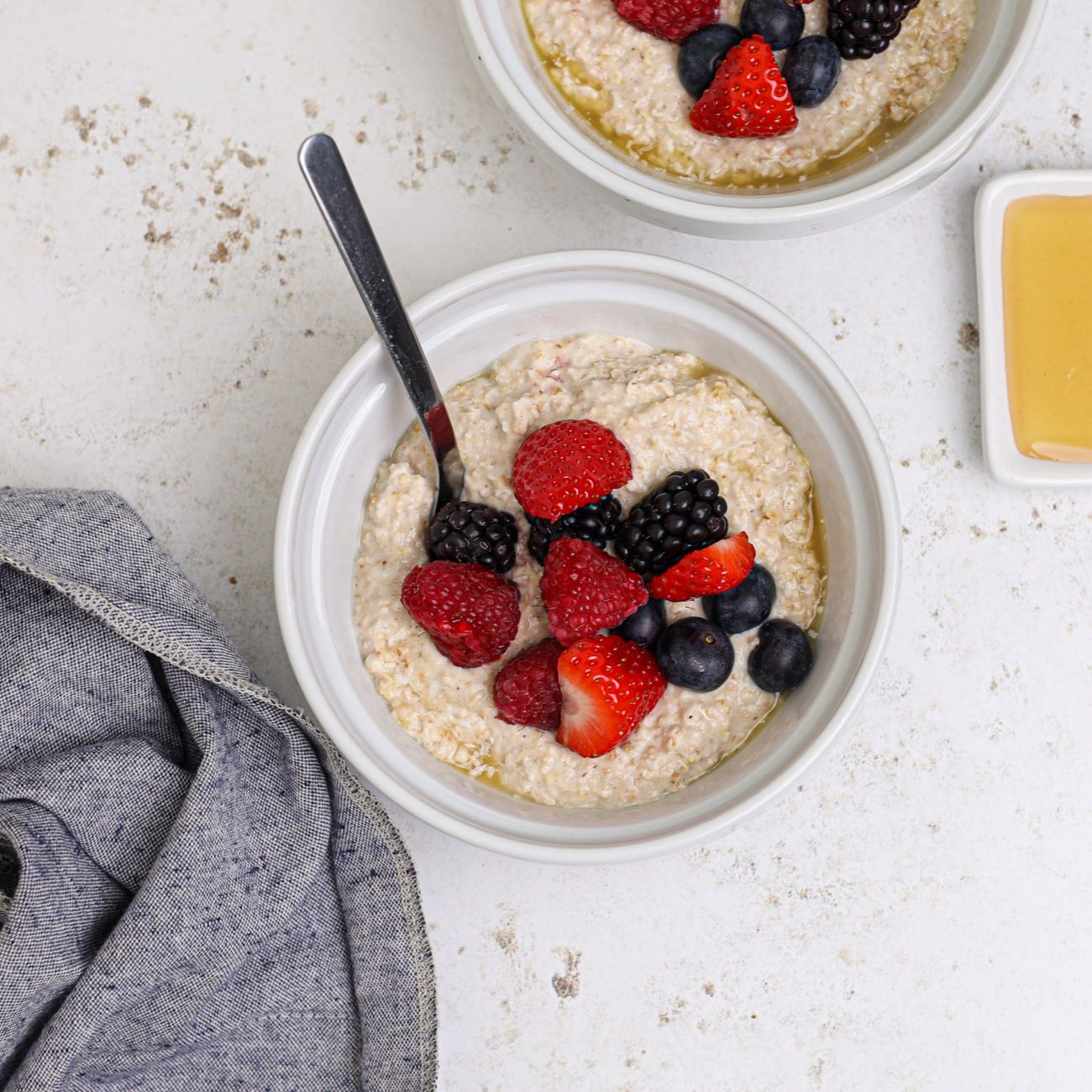 Vanilla & Berry Overnight Oats Recipe | Woolworths