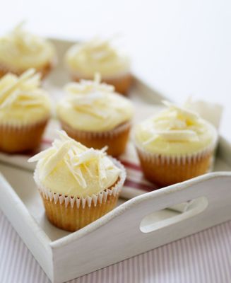 Vanilla & White Chocolate Cupcakes