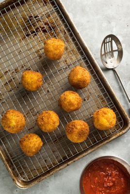 Arancini (risotto Balls) With Panko Breadcrumbs