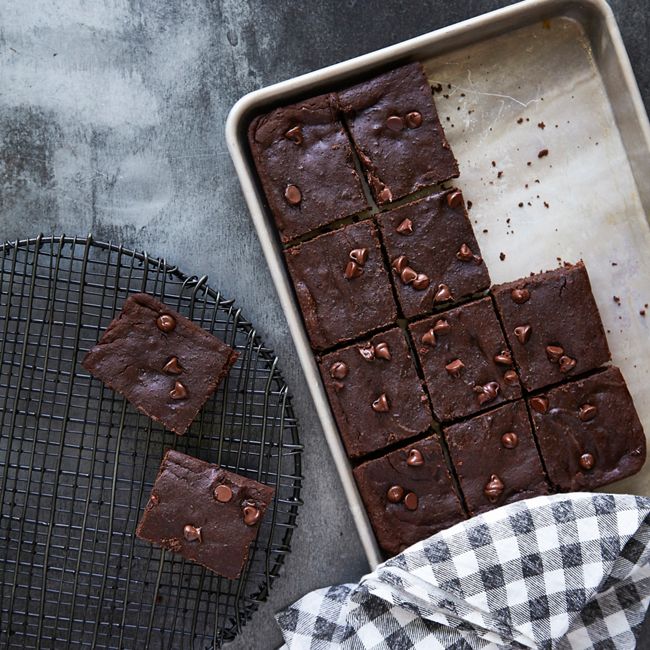 Delicious Flourless Black Bean Brownies with Vanilla & Orange