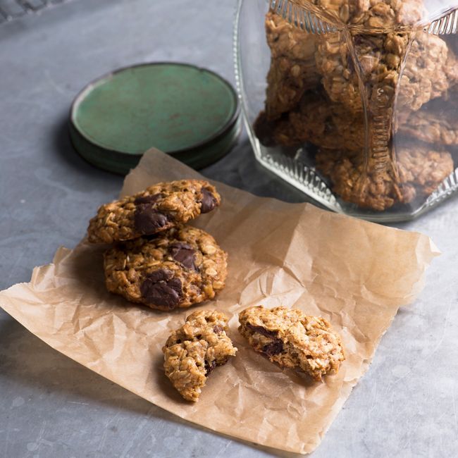 Banana Oat Cookies With Chocolate Chips