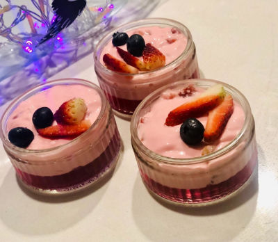 3 ingredient strawberry mousse
