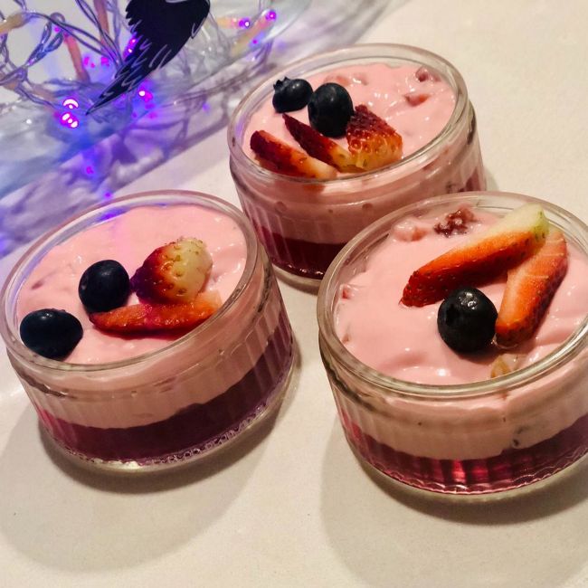 3 ingredient strawberry mousse