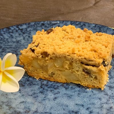 Apple Crumble Slice