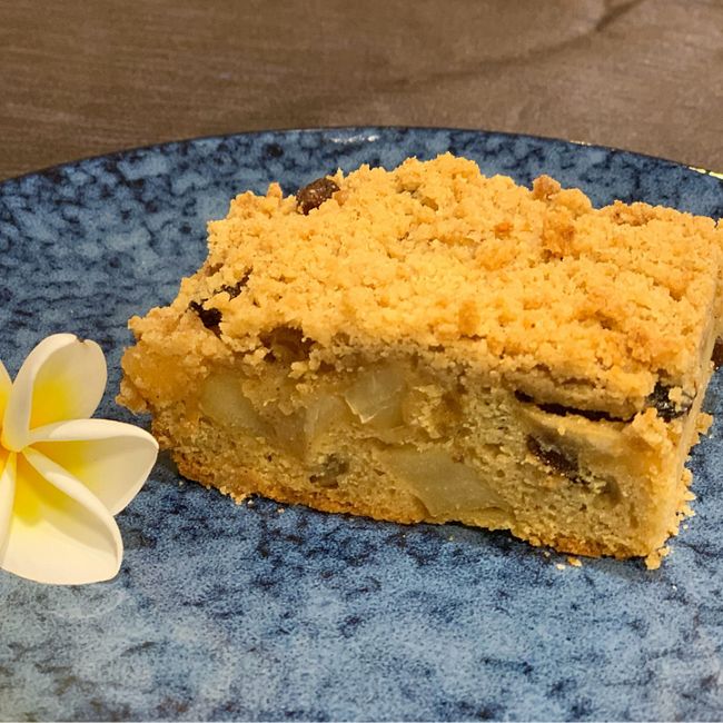 Apple Crumble Slice