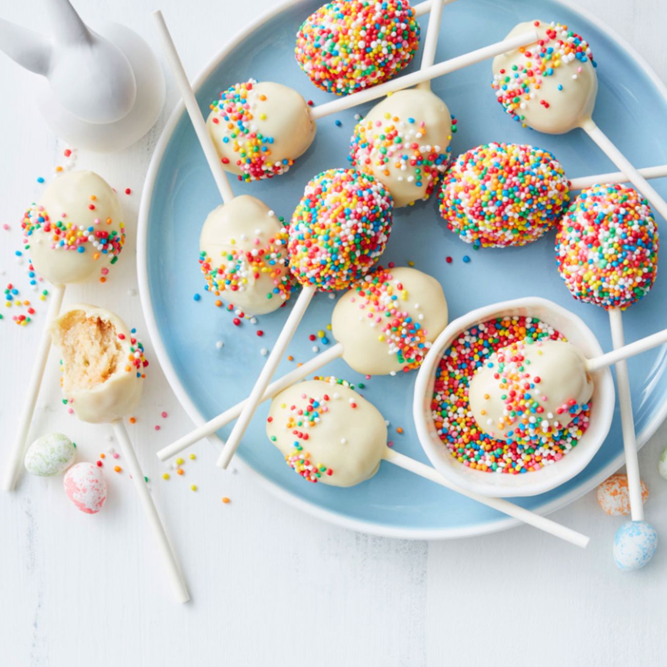 White chocolate cake pops