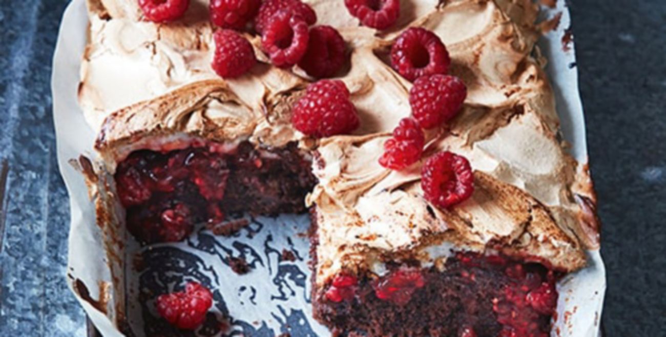 choc berry meringue sponge