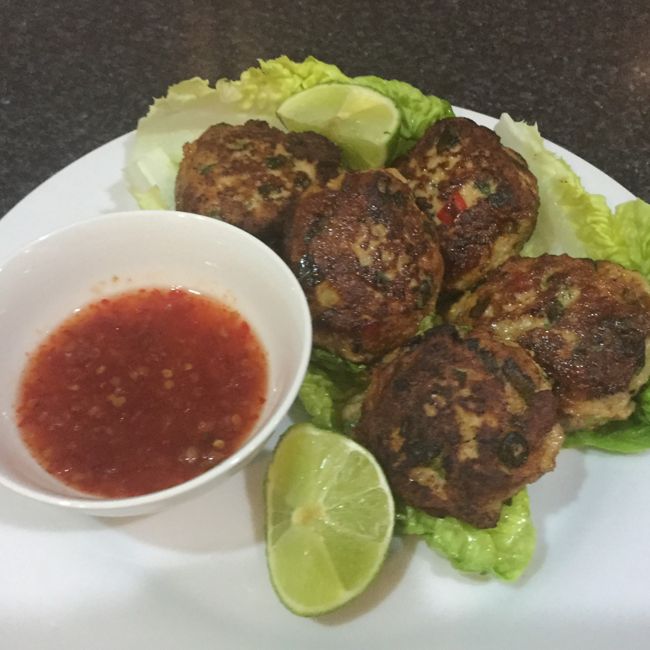 Thai Chicken Cakes with Sweet Chilli Sauce