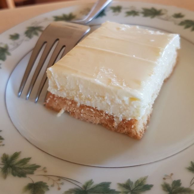 Four Ingredient Lemon Cheesecake Slice