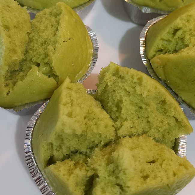 Pandan Cakes